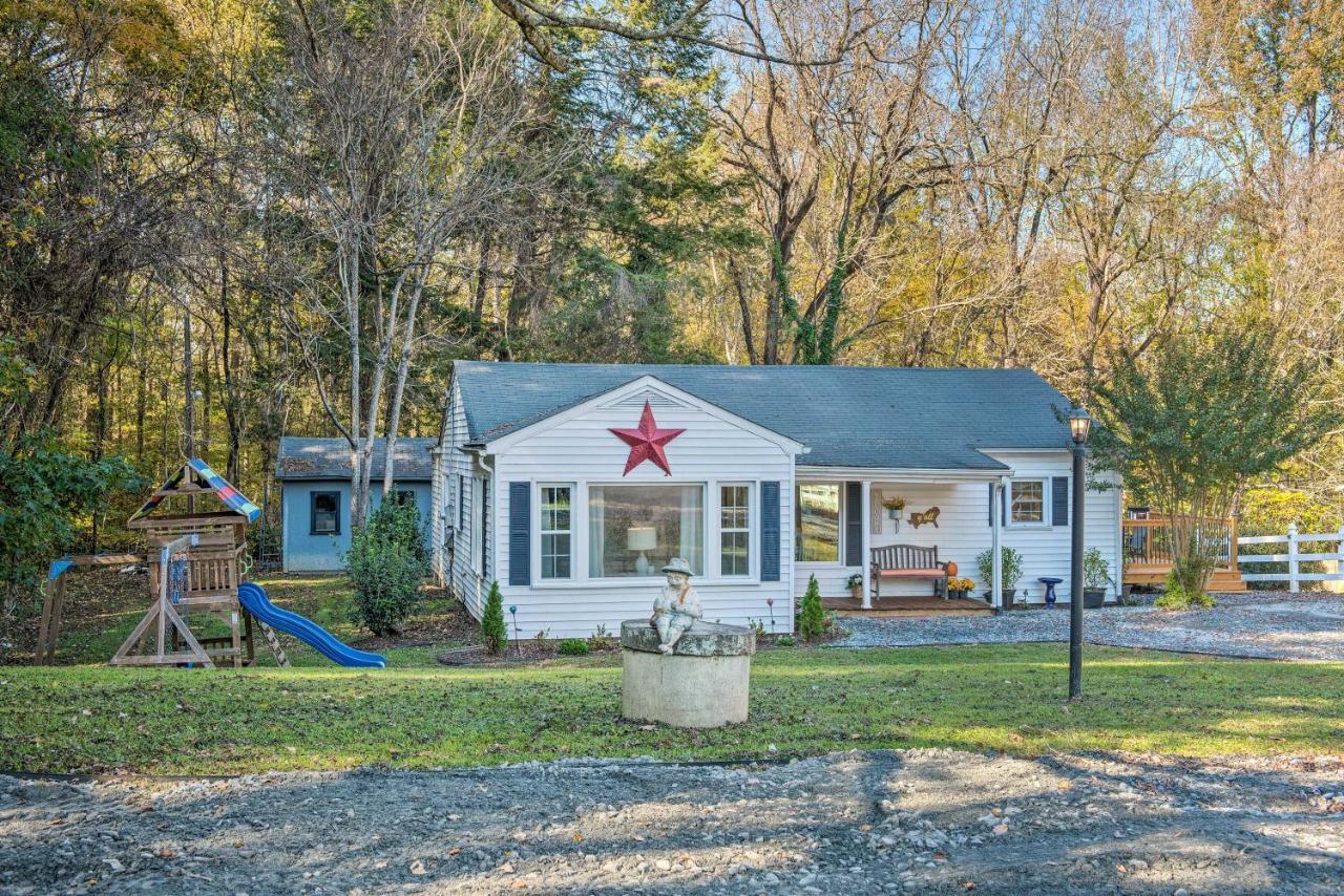 Peaceful Renovated Home With Deck On Half Acre! Asheboro Exterior foto