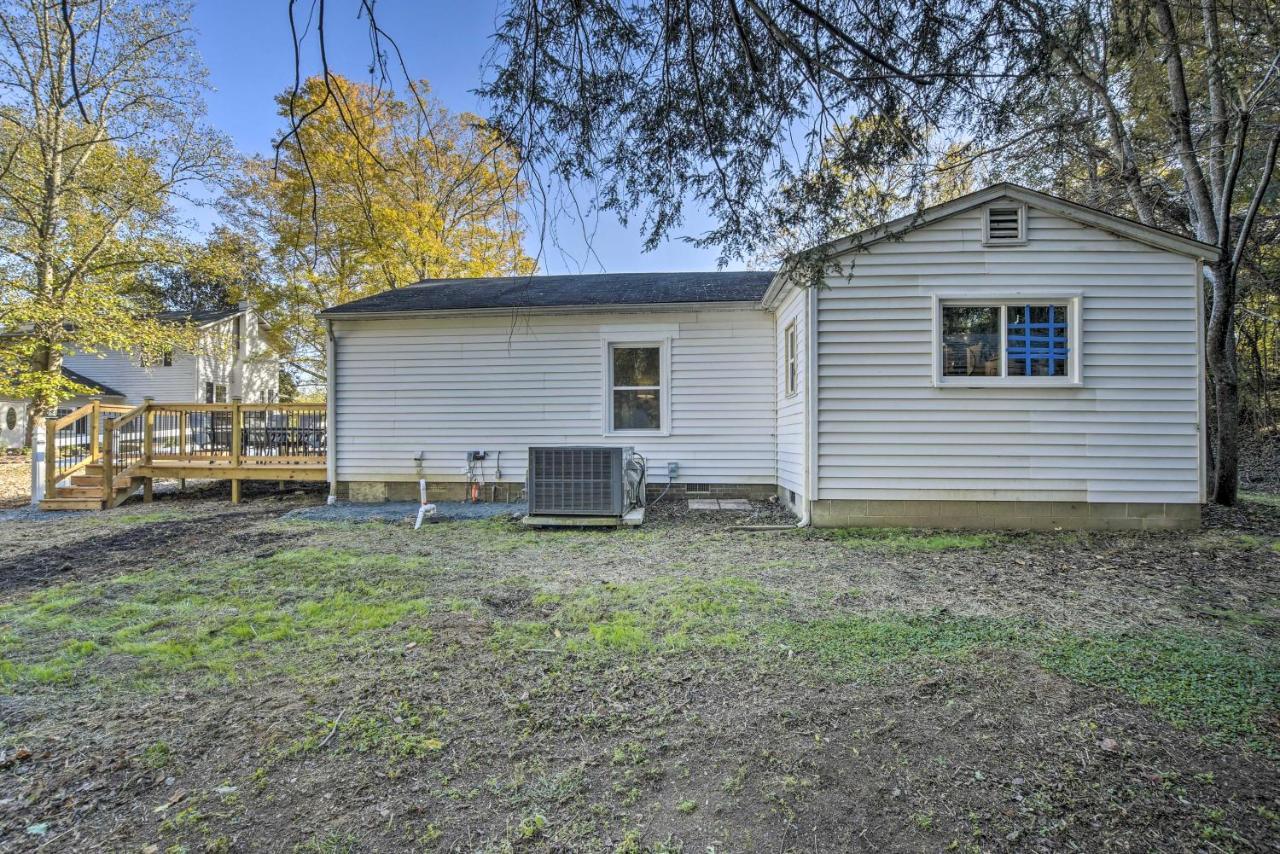 Peaceful Renovated Home With Deck On Half Acre! Asheboro Exterior foto